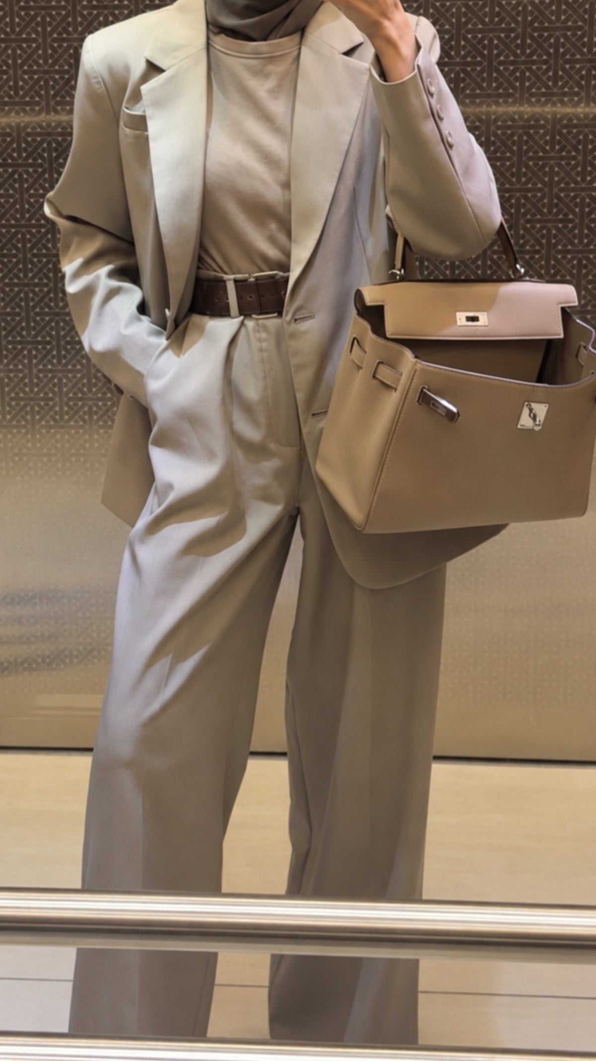 Two-Piece Suit – oat
