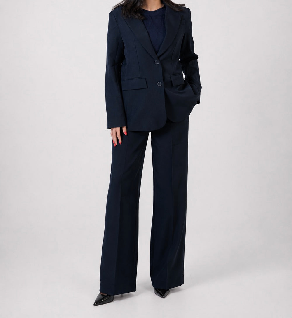 Three-Piece Suit – Classic Navy