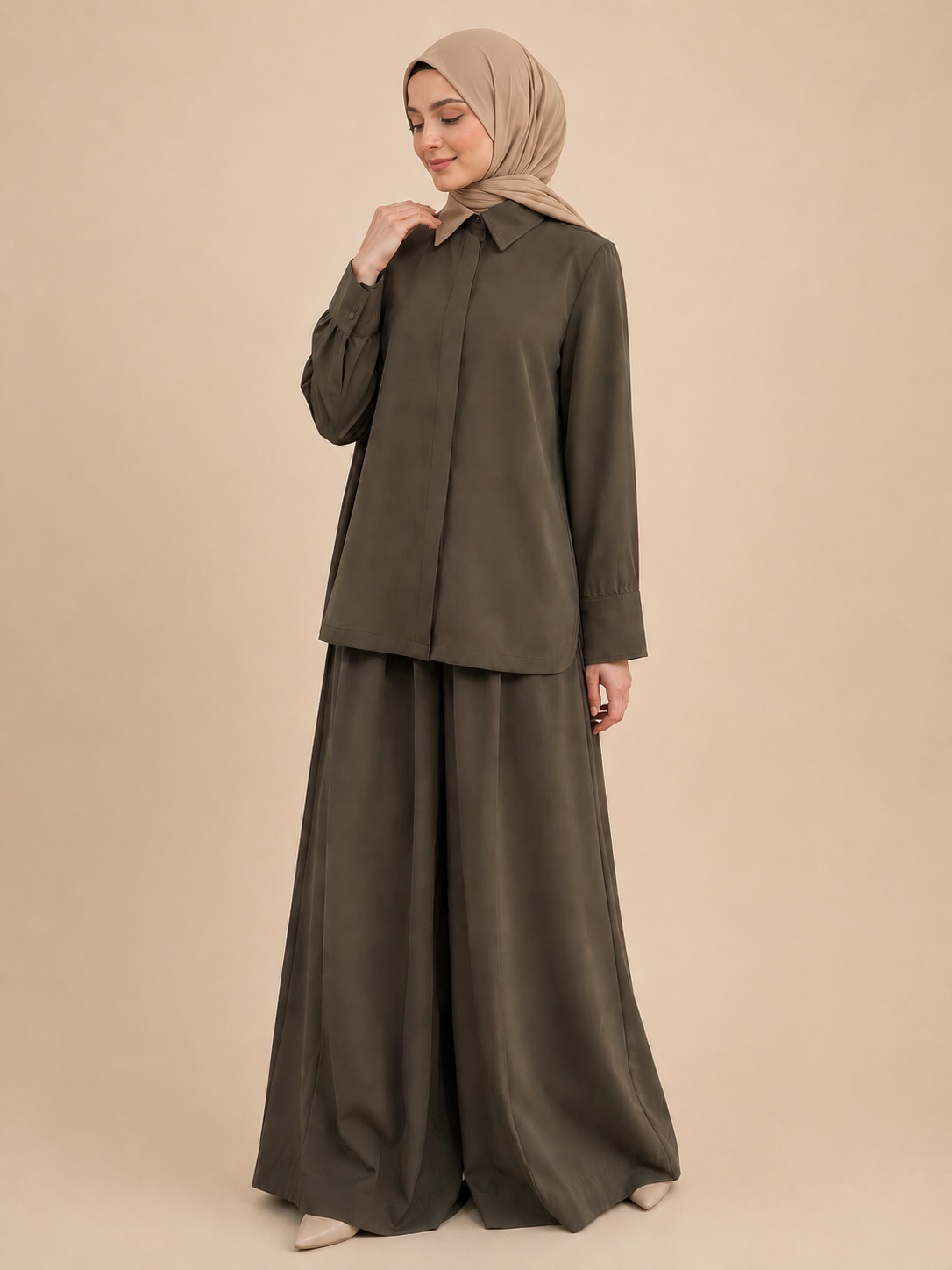 Set - silk dark grey pleated set